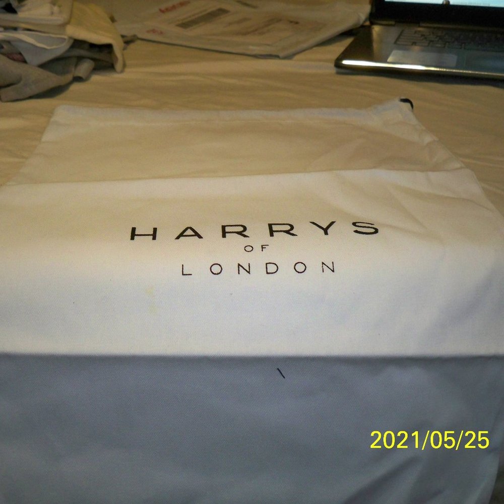 Harrys of London white with black logo Shoe/dust bag 13 x 17"